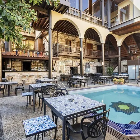 Daire Cozy Flat Near Hadrians Gate