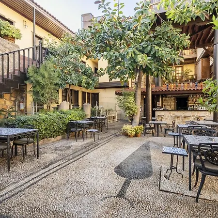 Cozy Flat Near Hadrians Gate Daire